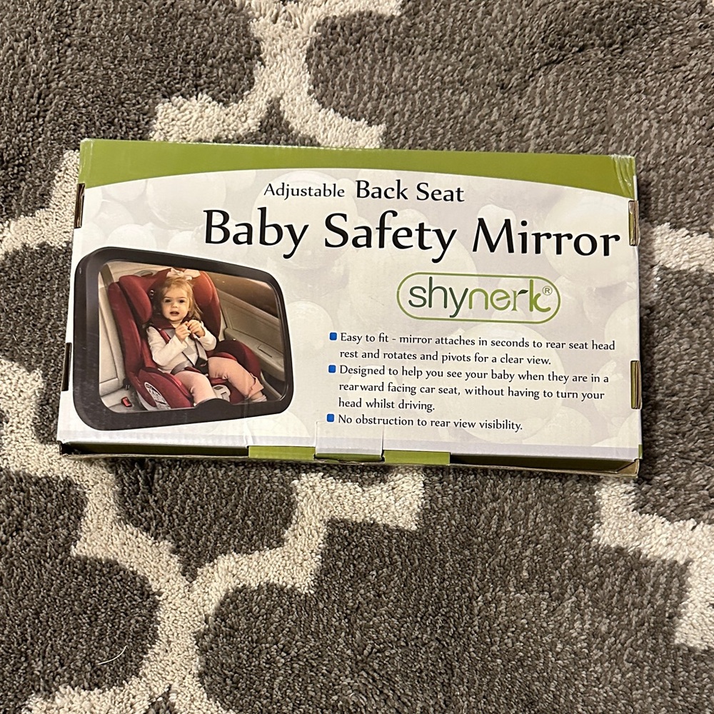 Shynerk Adjustable Back Seat Baby Safety Mirror